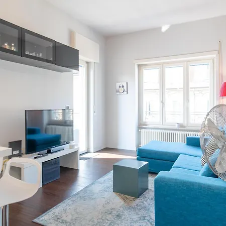 Azzurra, Terrazza, By Happyhostorino * Τορίνο