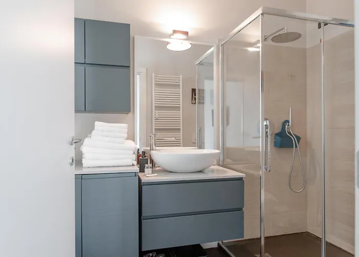 Azzurra, Terrazza, By Happyhostorino *